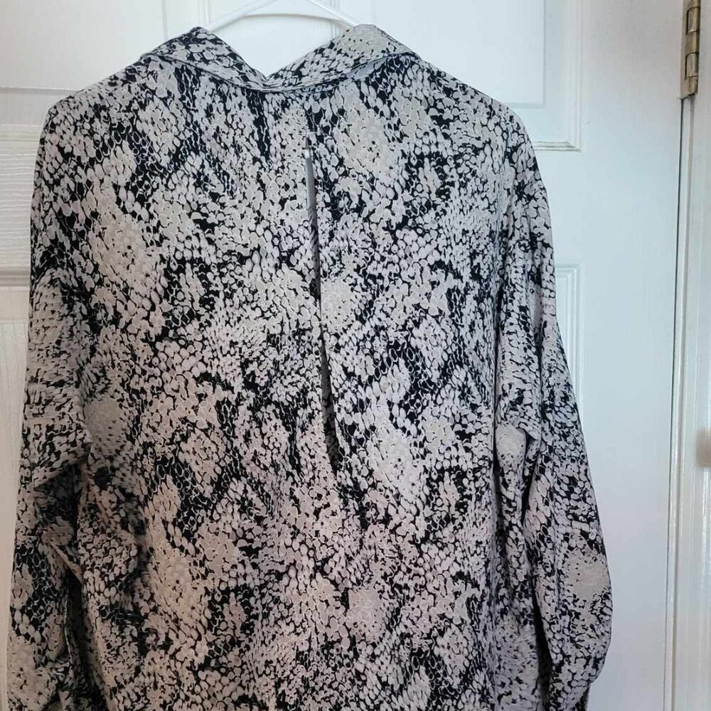 LOVESTITCH - Picture 2 of 3